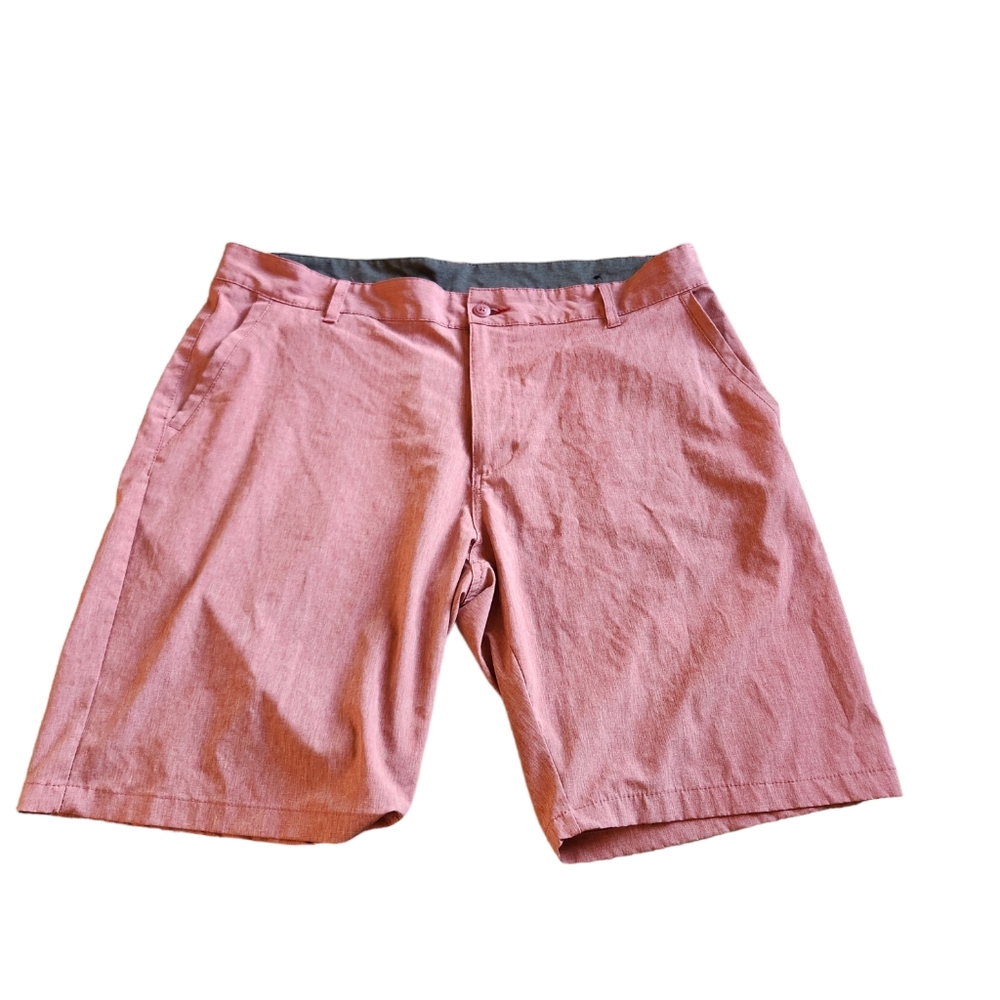 BURNSIDE SIZE 38 shorts. Quick dry fabric. Heather red.